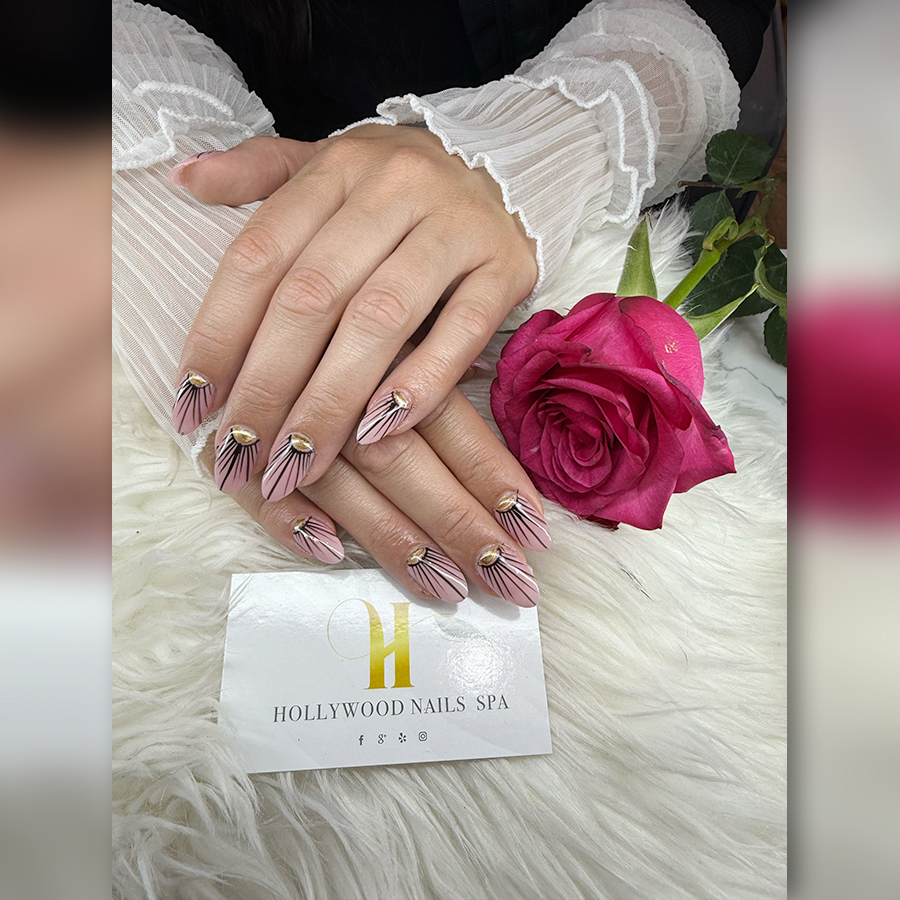 Hollywood Nails Spa