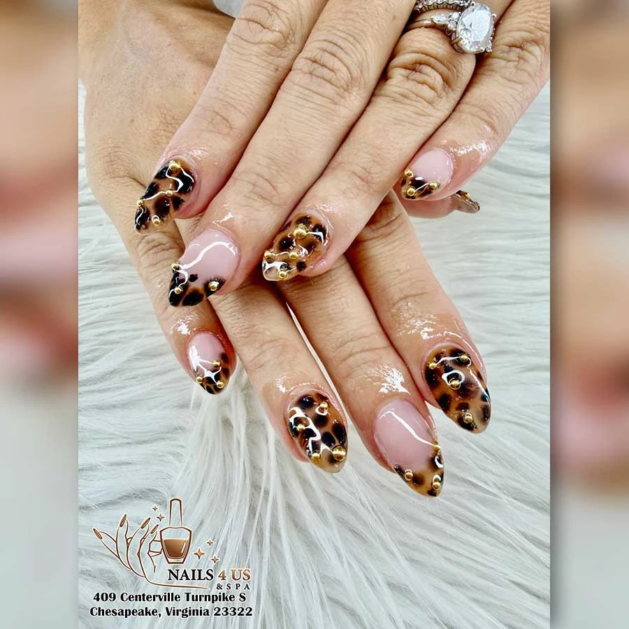 NAILS 4 US & SPA