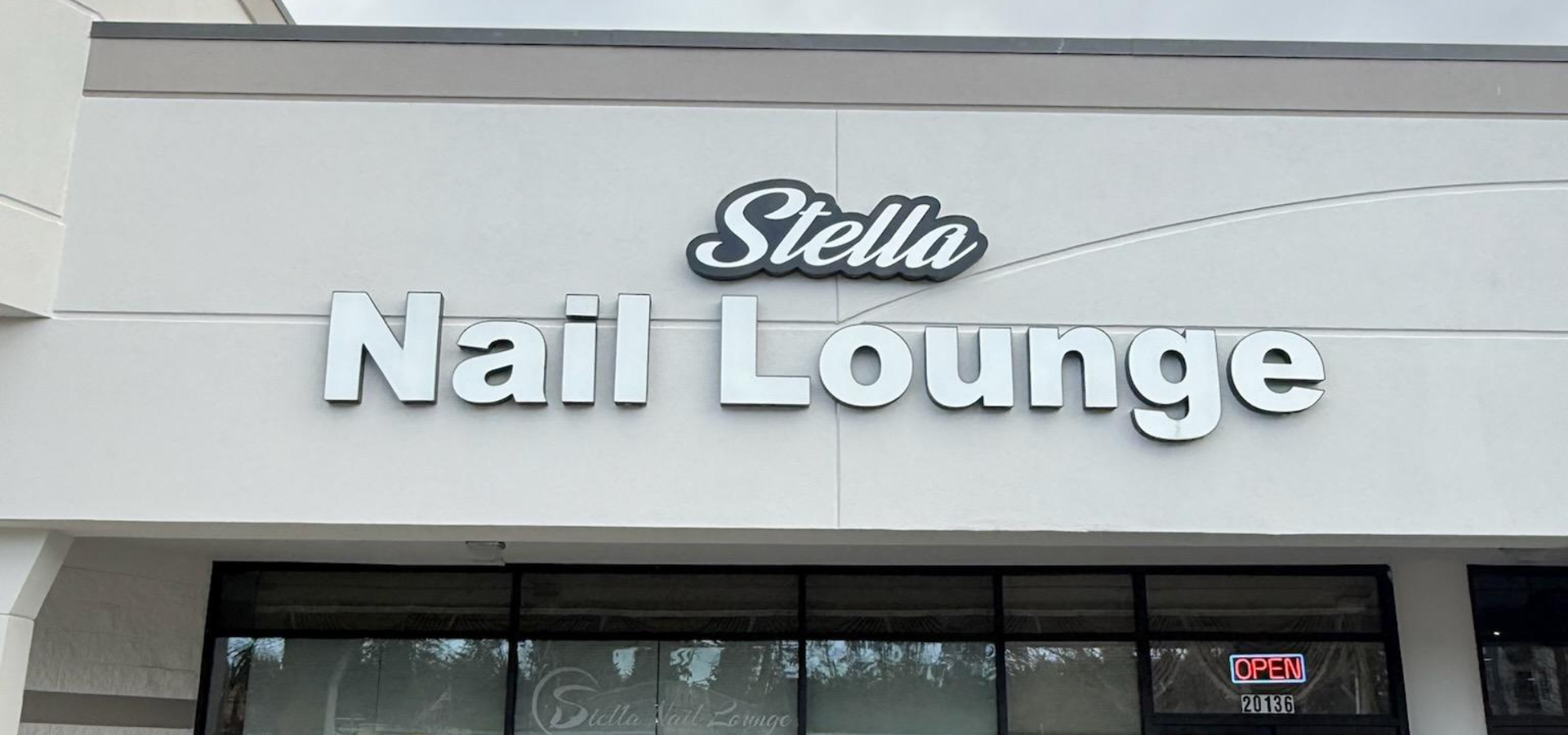 Stella Nail Lounge in Shoreline, WA 98155 | Best Pedicure & Nail Art on Ballinger Way NE