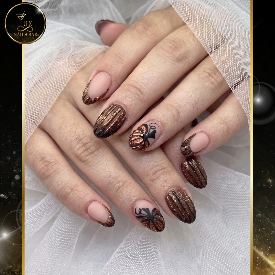 Lux Nails Bar