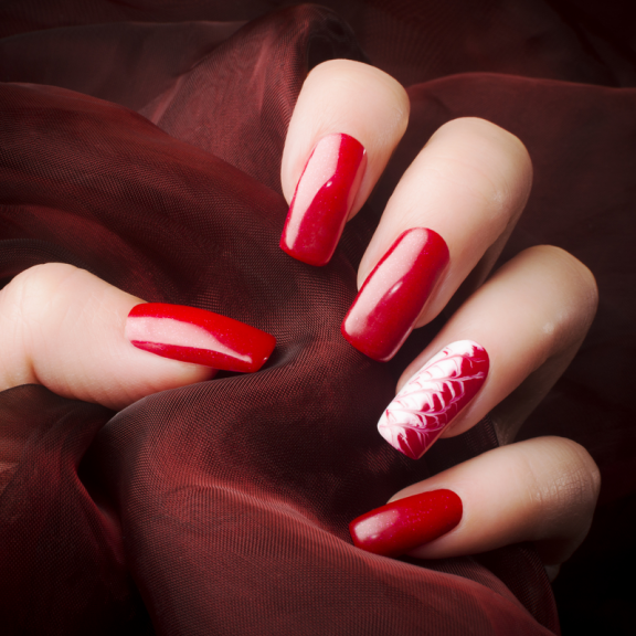 ARTIFICIAL NAILS