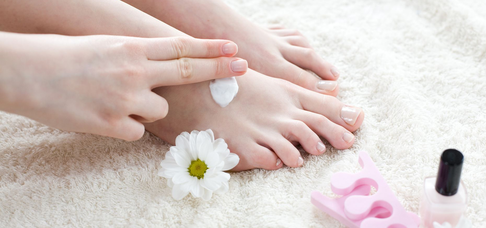 T & T Deluxe Nails Salon Spa in Tewksbury, MA 01876