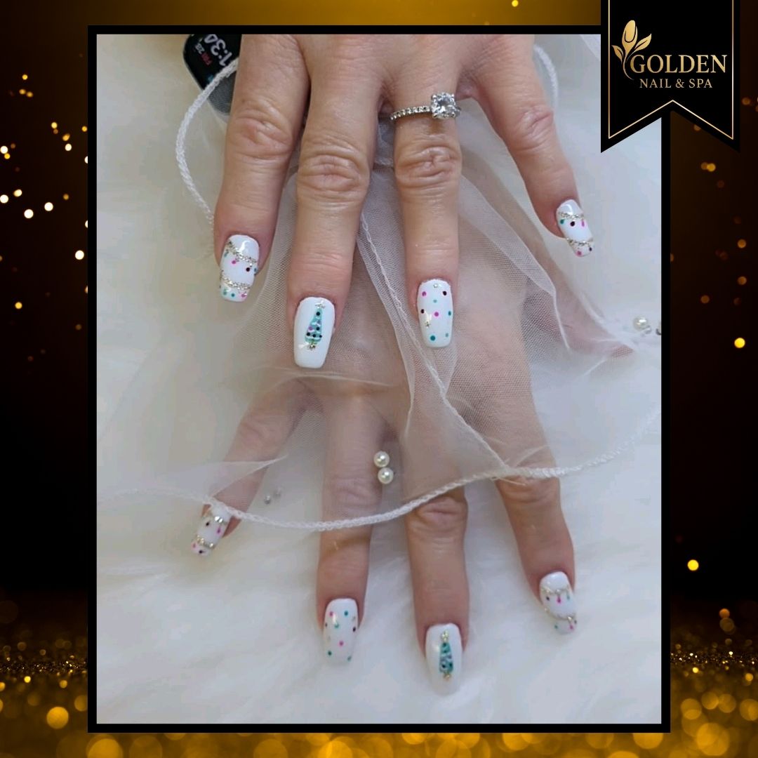 Golden Nail & Spa | Premier Nail Salon in Seattle, WA 98119