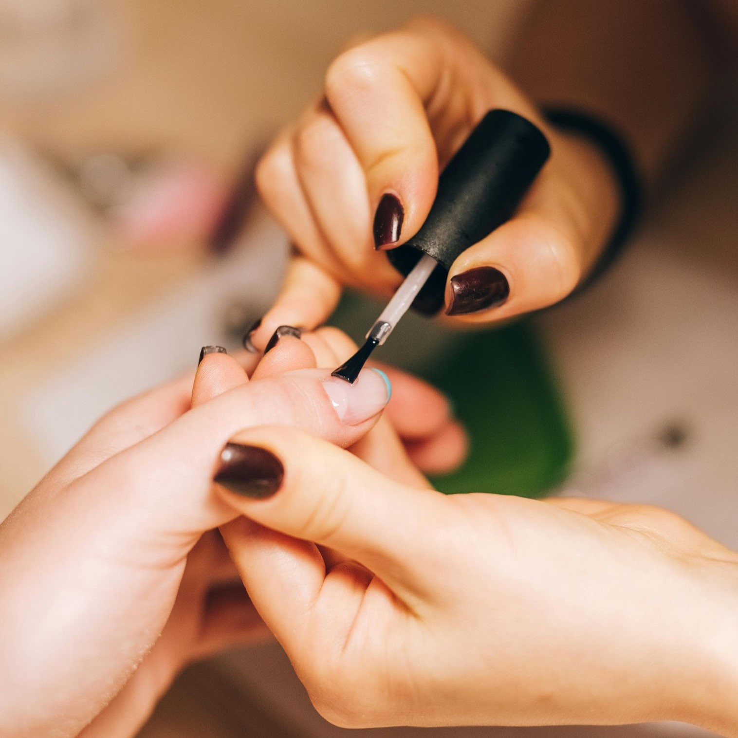 PROFESSIONAL SCULPTING GEL NAIL APPLICATION PROFESSIONAL SCULPTING GEL NAIL APPLICATION