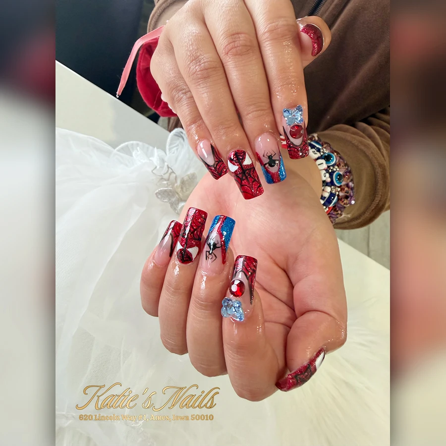 Halloween nail art
