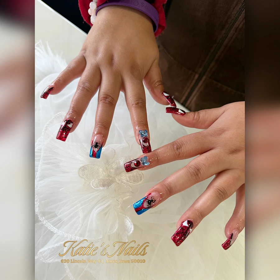 Halloween nail art