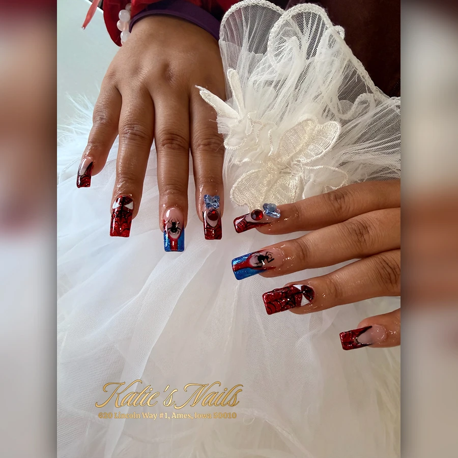 Halloween nail art