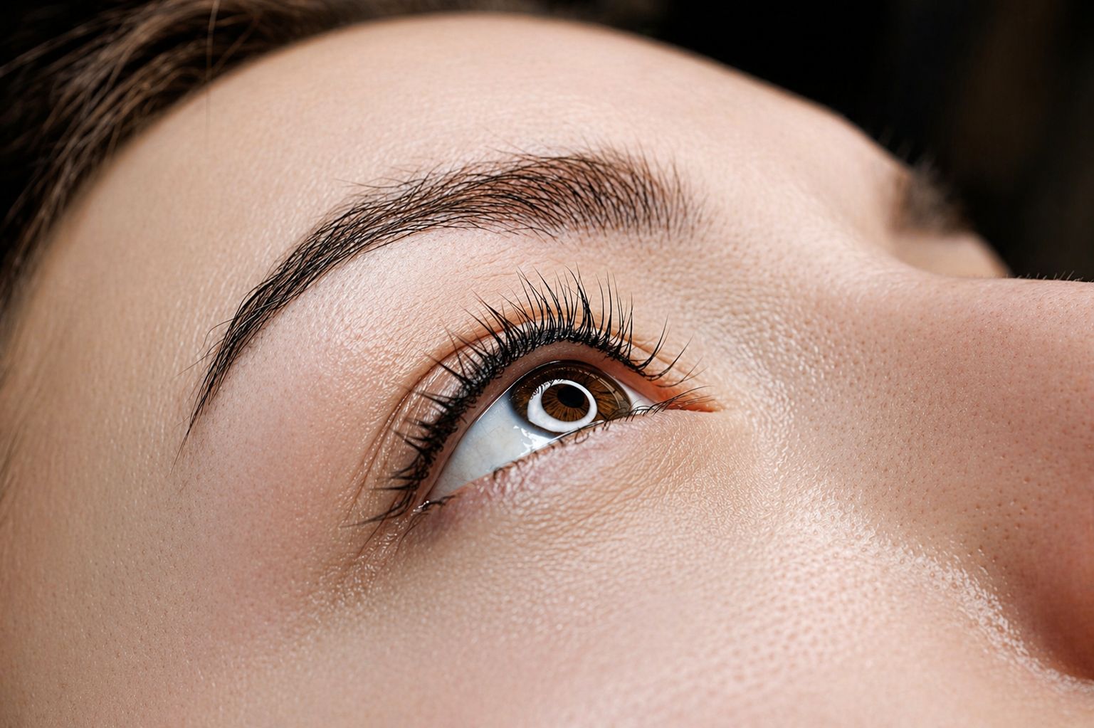 TAKE CARE OF YOUR NATURAL LASHES AND BROWNS