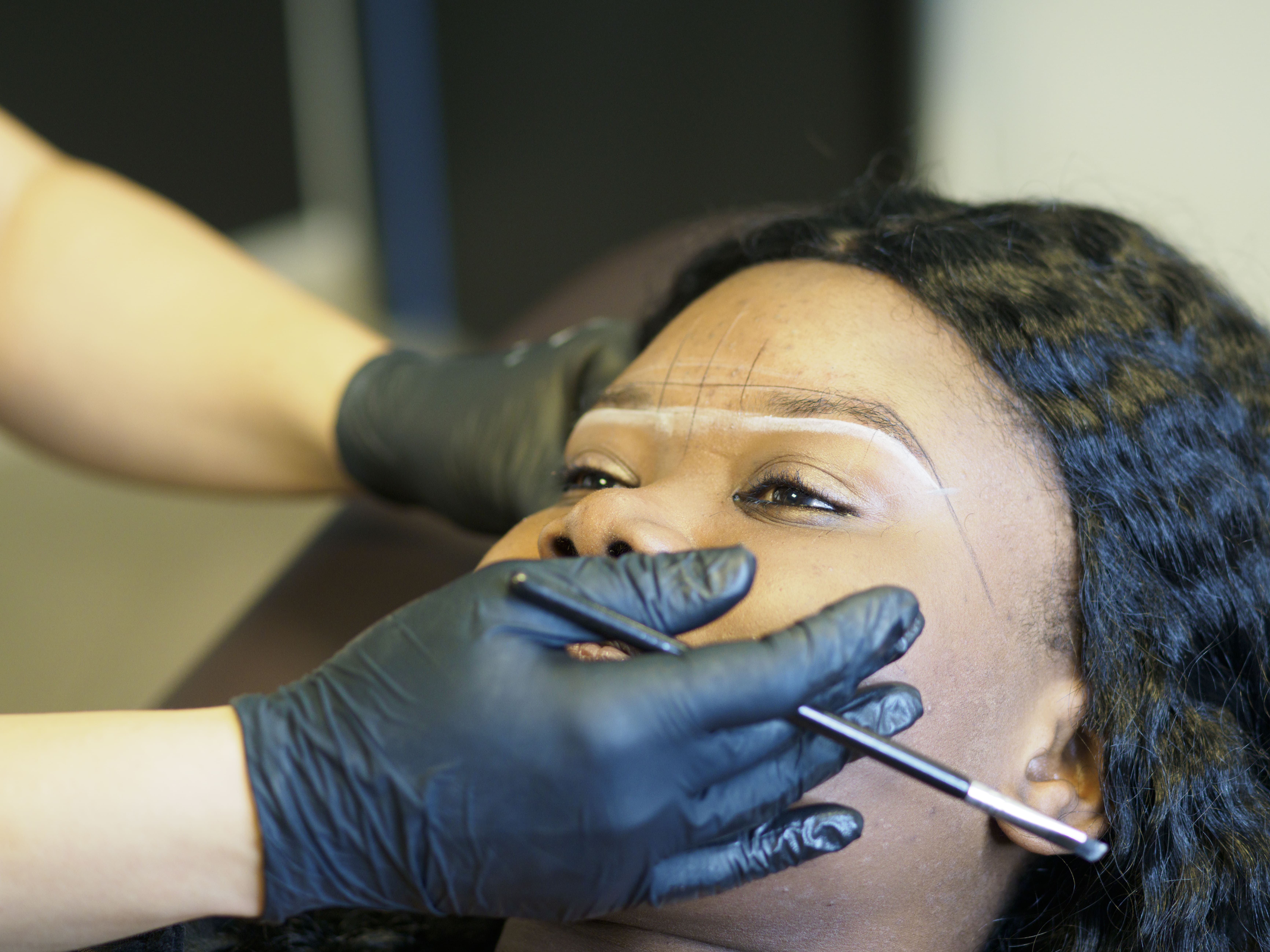 Glowi Salon in Upper Darby Township, PA 19082