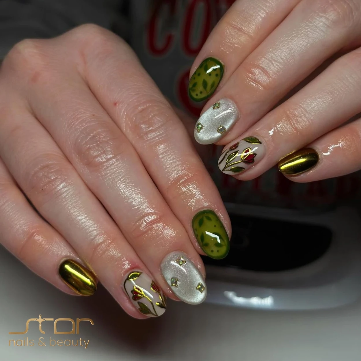 Star Nails Green Hills