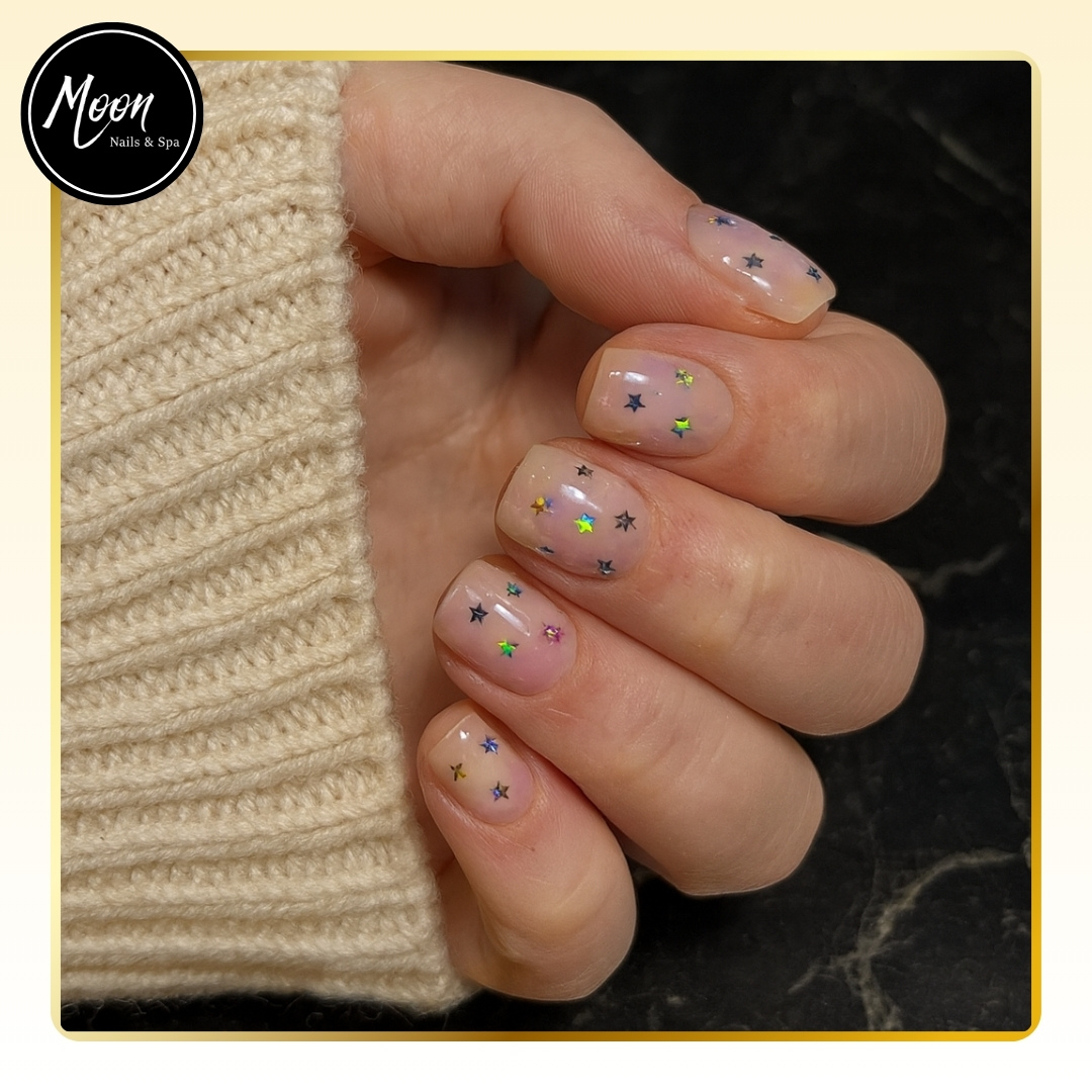 MOON NAILS &amp; SPA