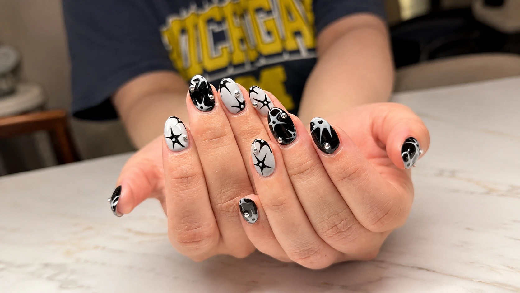 nails 1
