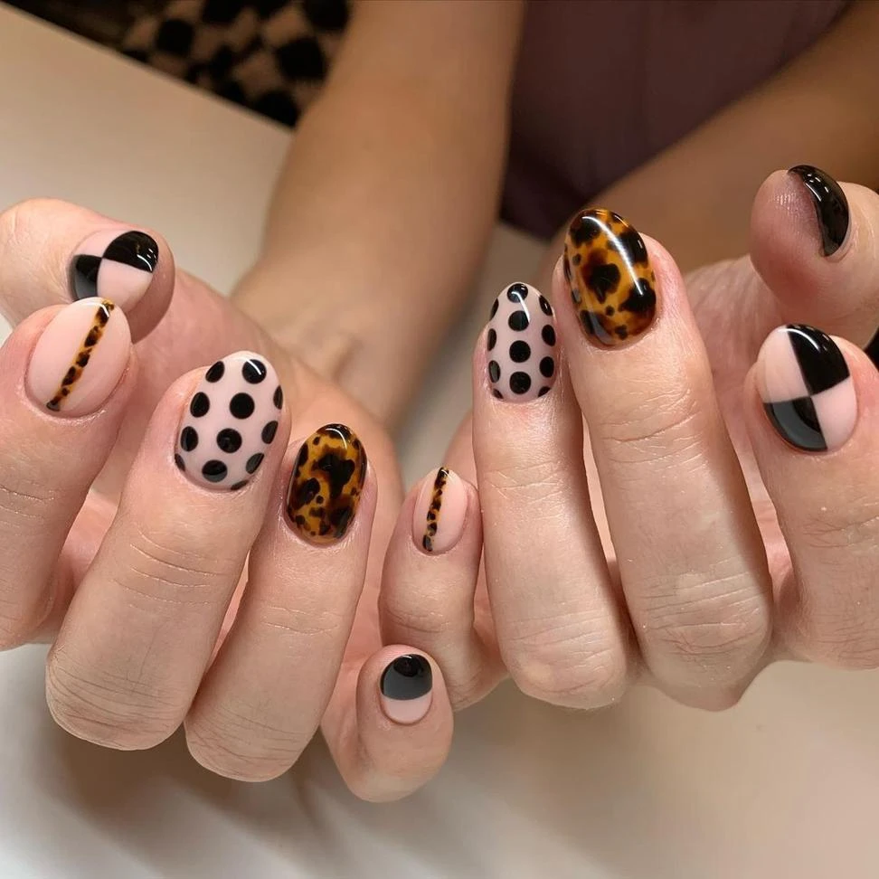 Halloween Nail Designs