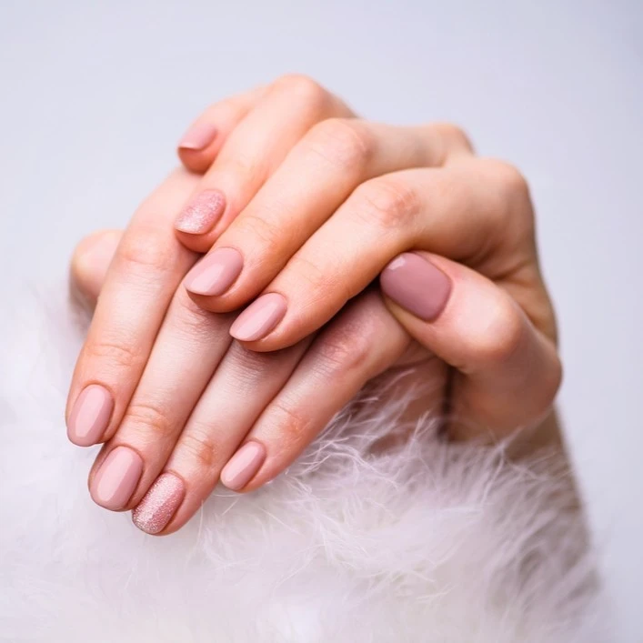 MANICURE