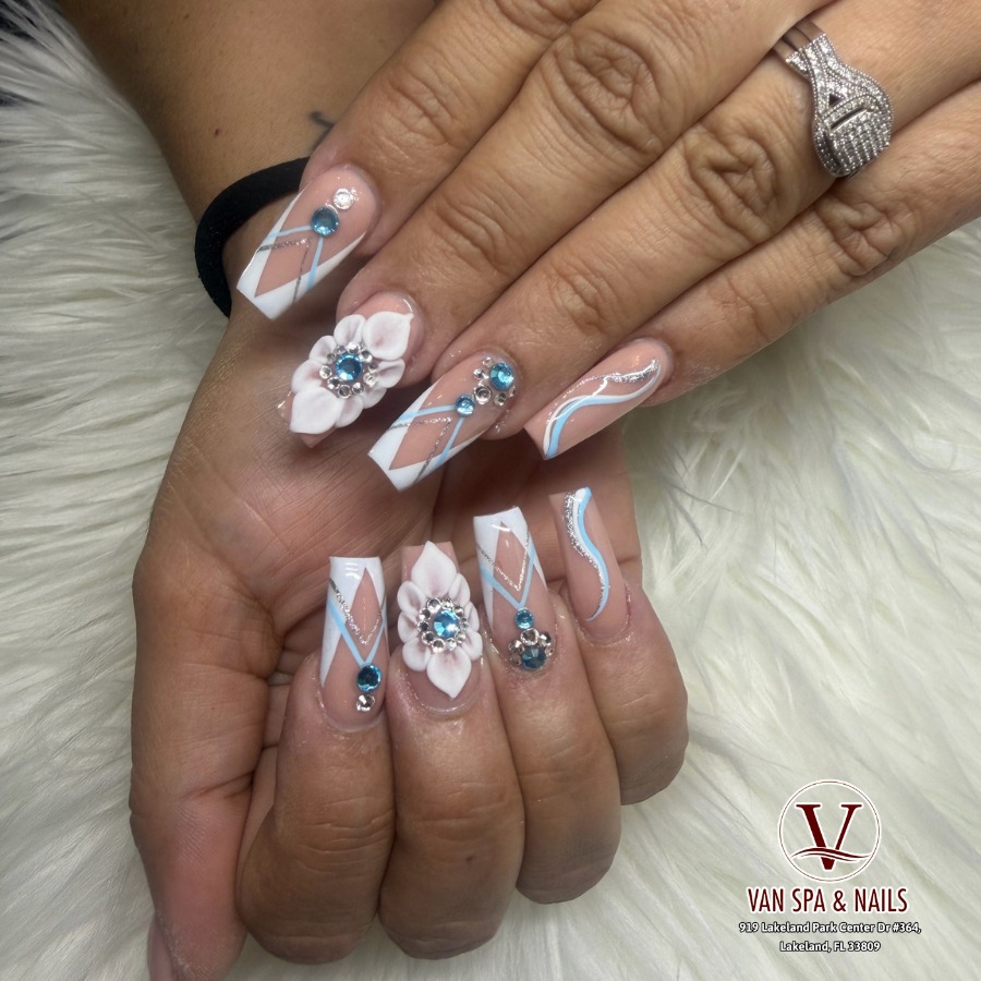 Refresh Your Style This Summer at Van Spa & Nails Salon near me Lakeland, FL 33809