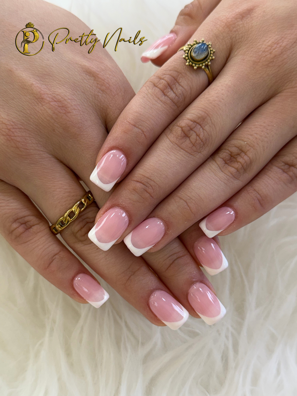  Pretty Nails