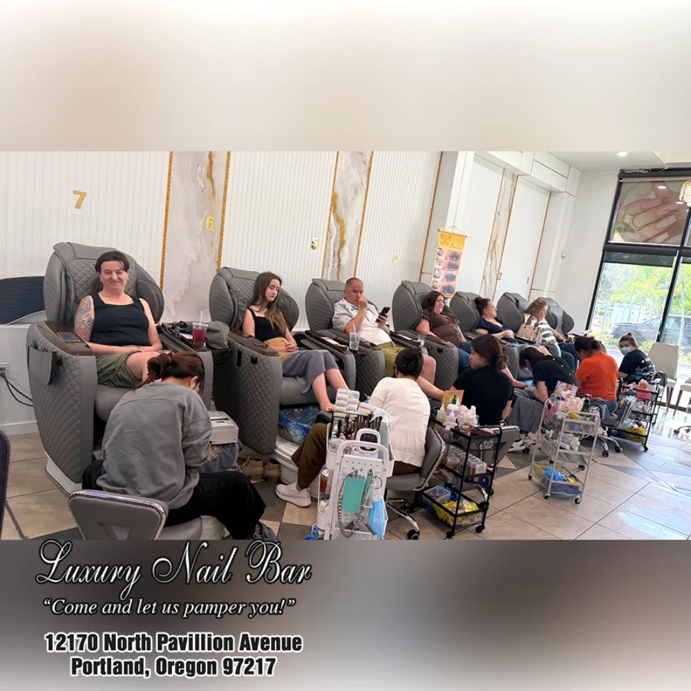  Luxury Nail Bar