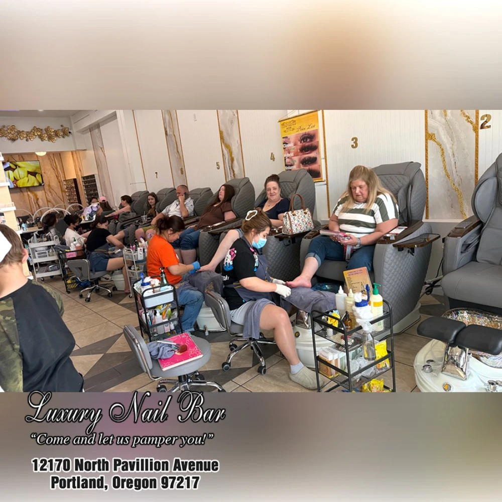  Luxury Nail Bar