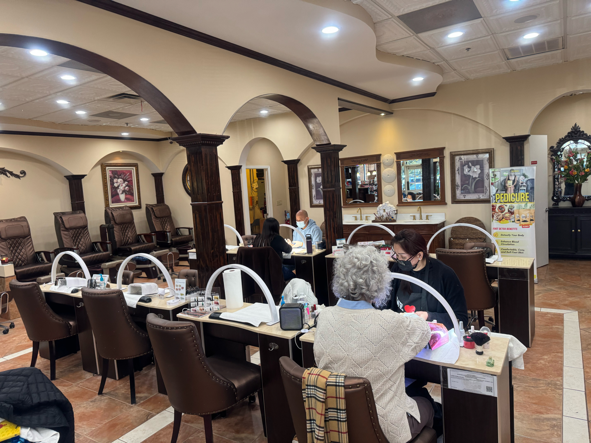 City Nails in Tallahassee, Florida 32312