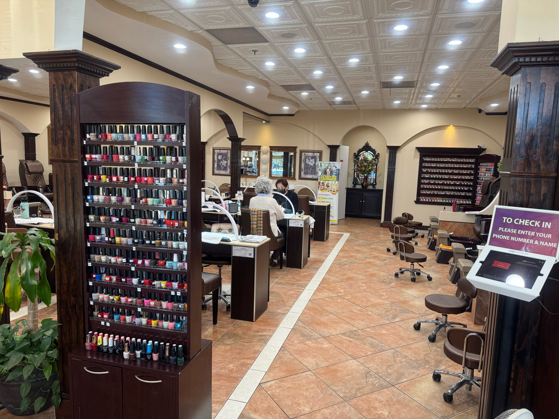 City Nails in Tallahassee, Florida 32312