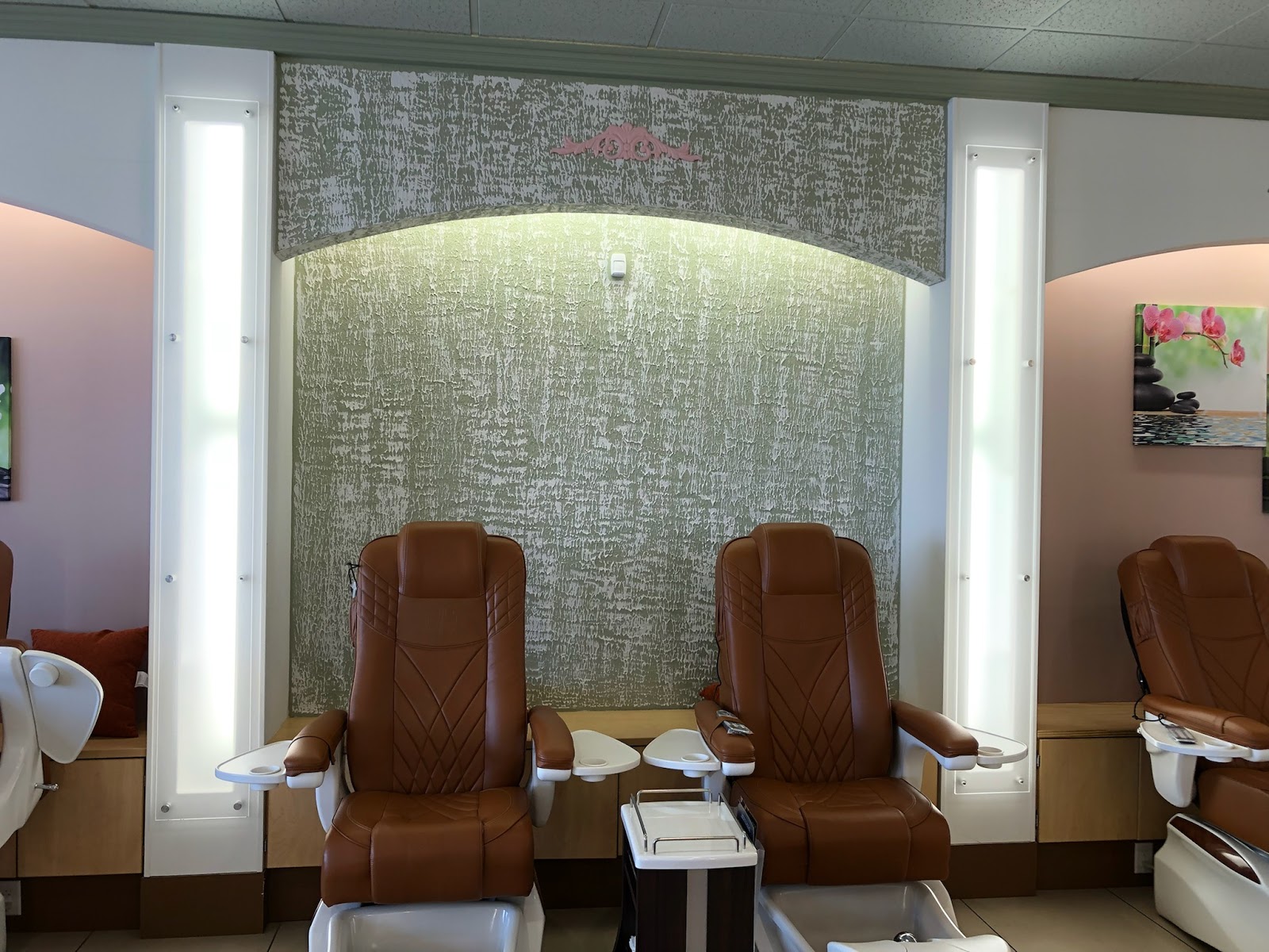 Nail Salon