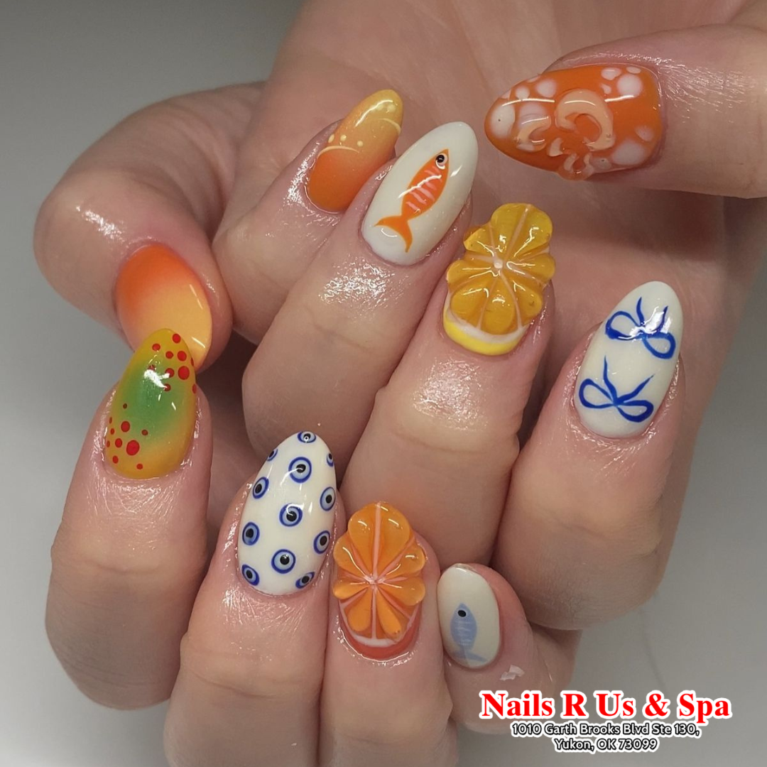 Nails R Us &amp; Spa