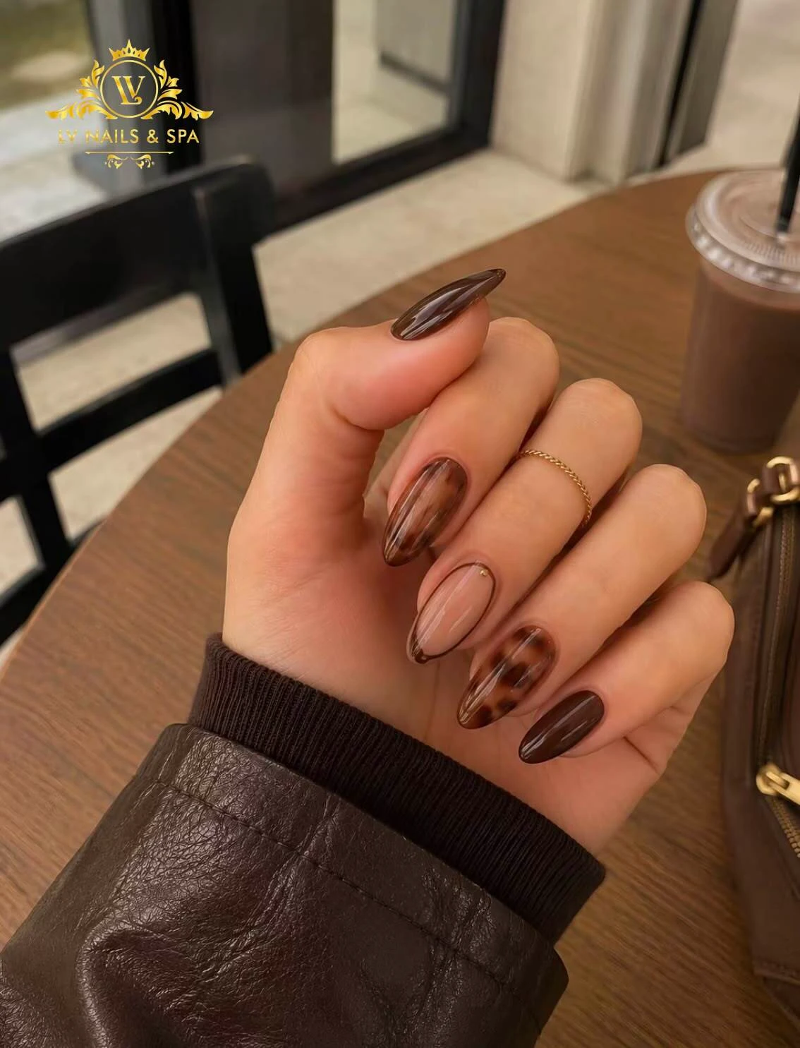L V Nails & Spa