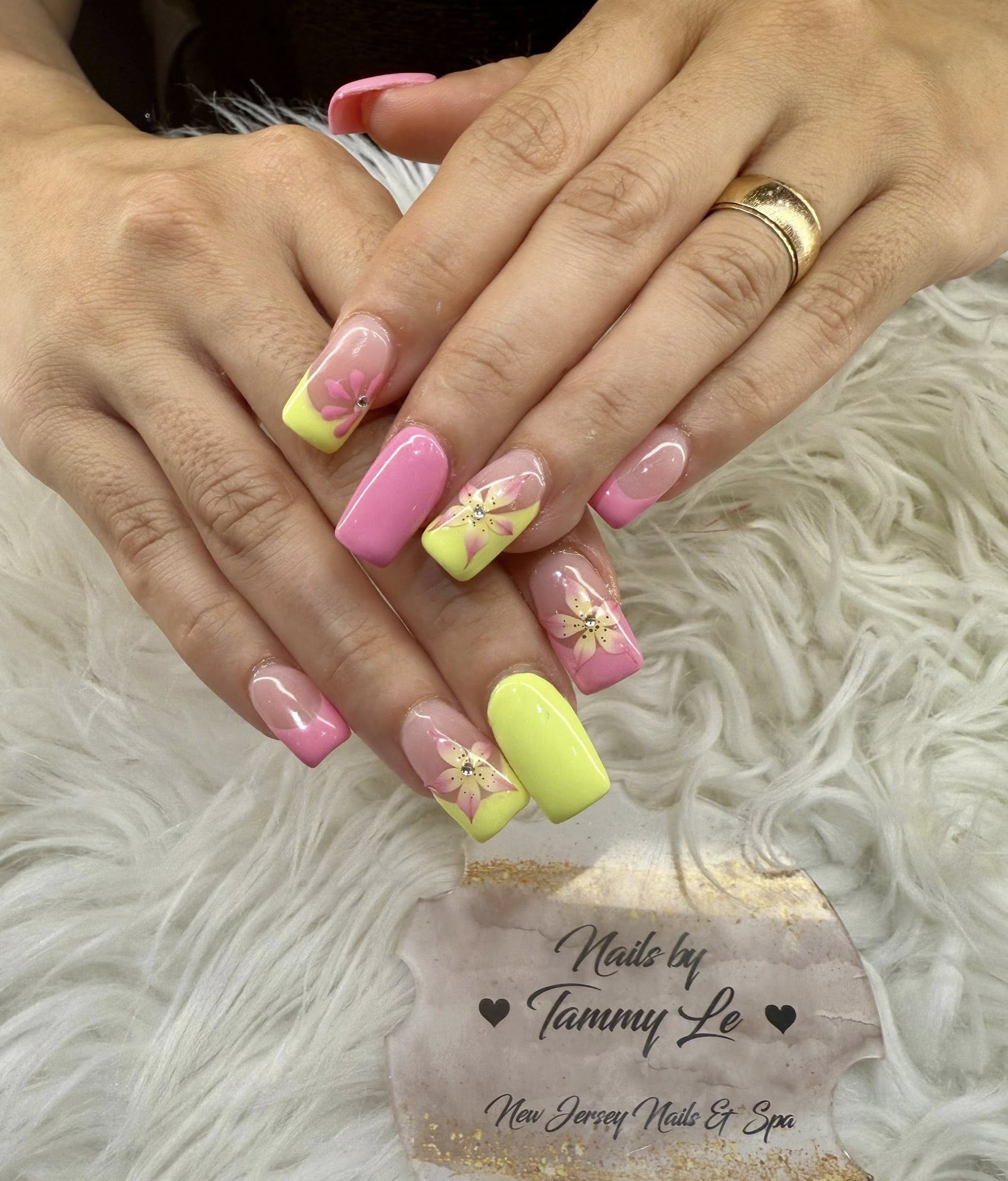  New Jersey Nails & Spa