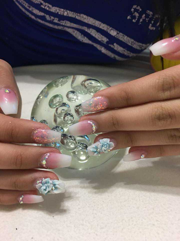 Nail Photo