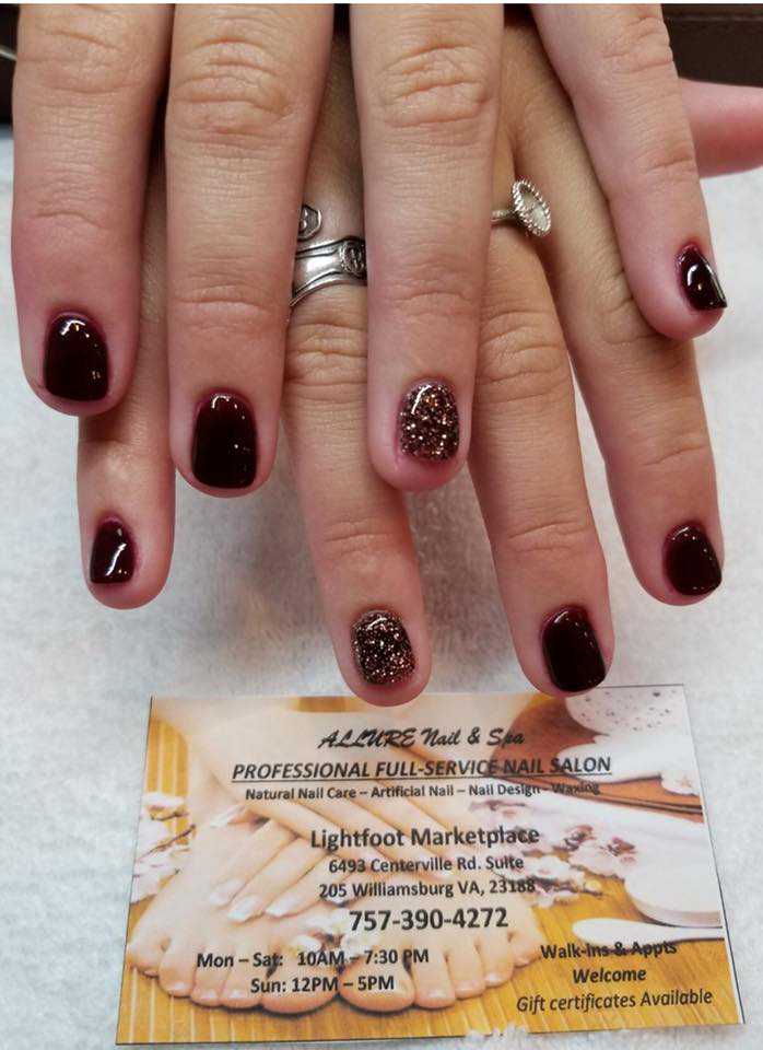 Nail Photo