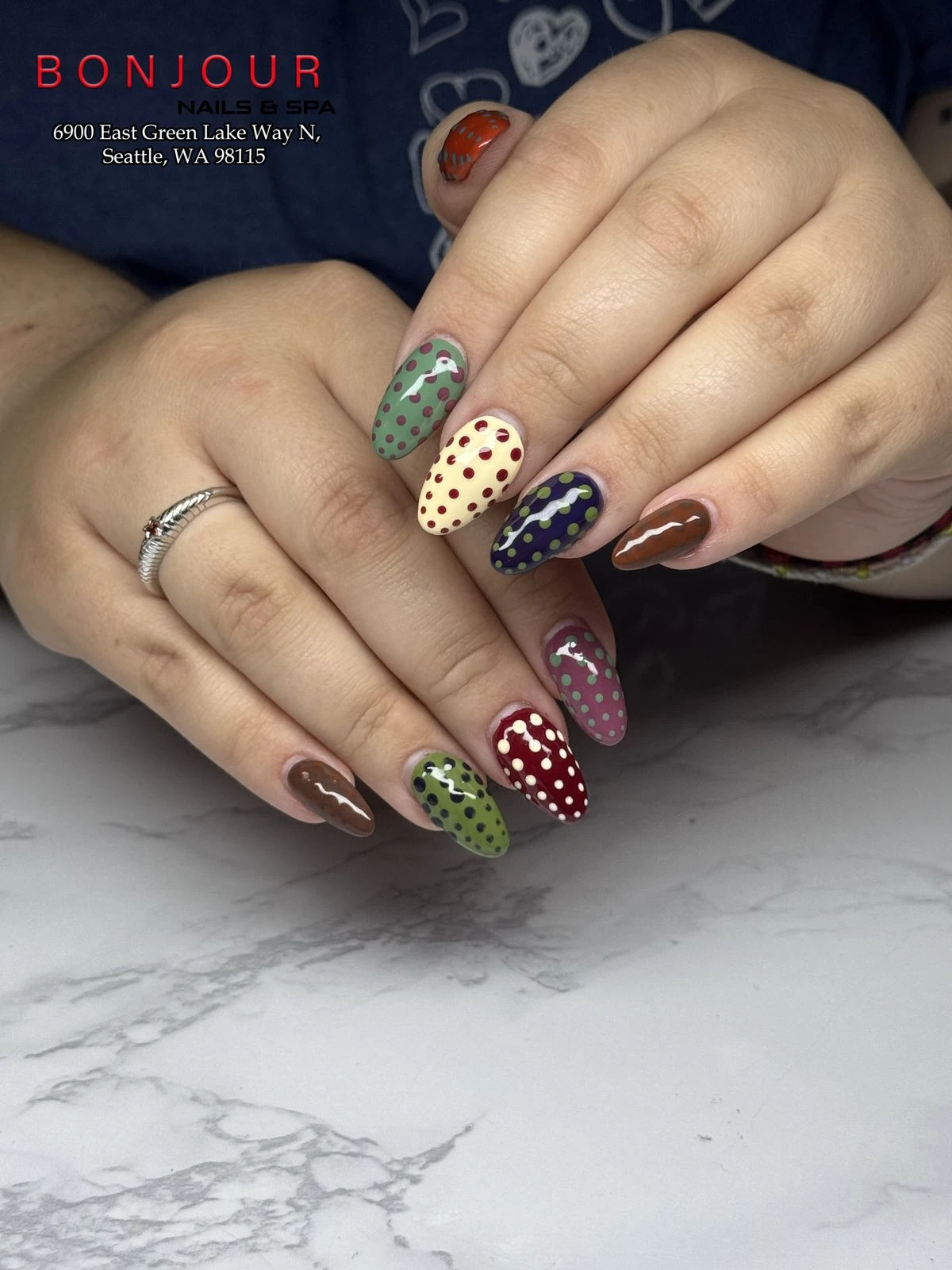 Bonjour Nails & Spa
