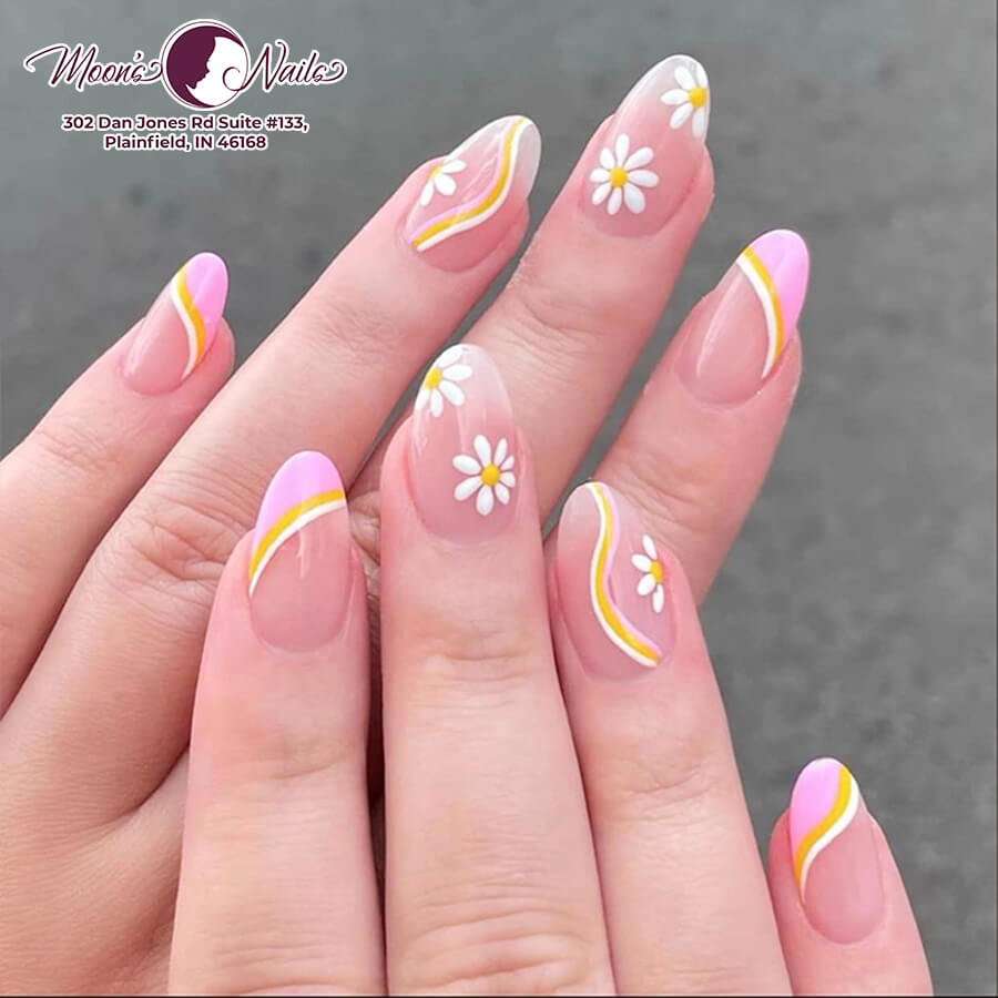 Moon's Nails_1842025