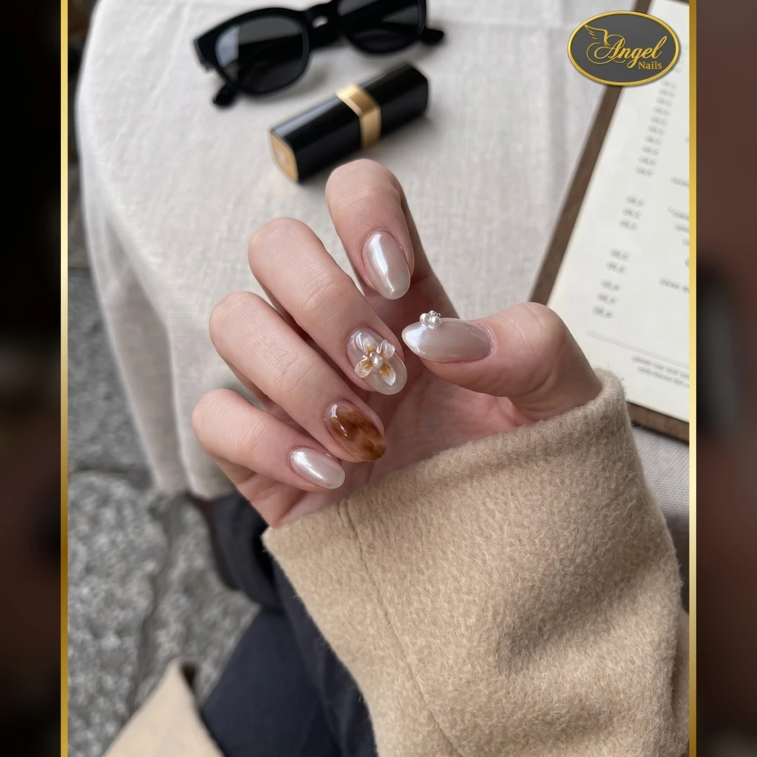 Angel Nails