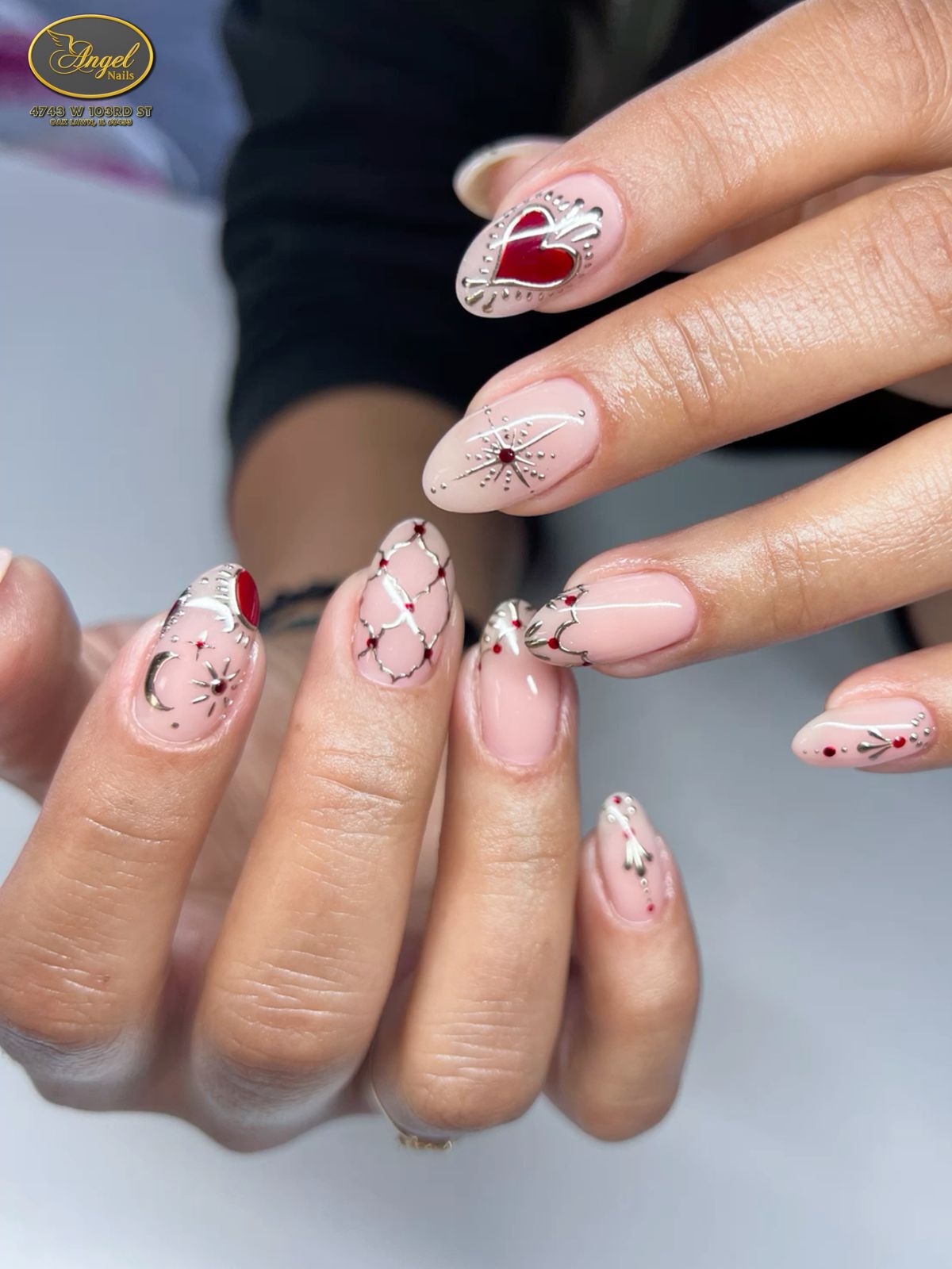  Angel Nails