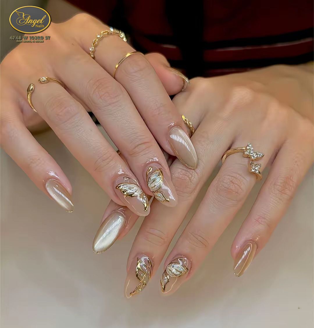  Angel Nails