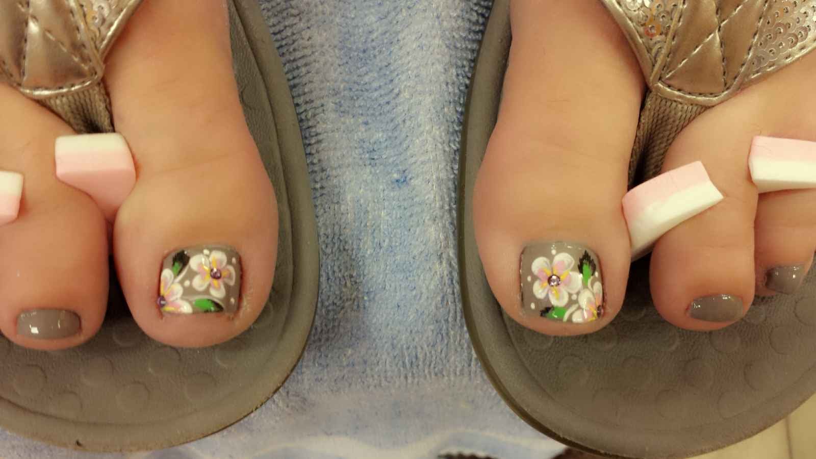 Nail Photo