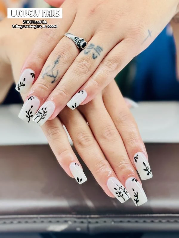 L.Lovely Nails