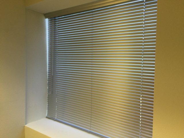 Mini Blinds (Aluminum)