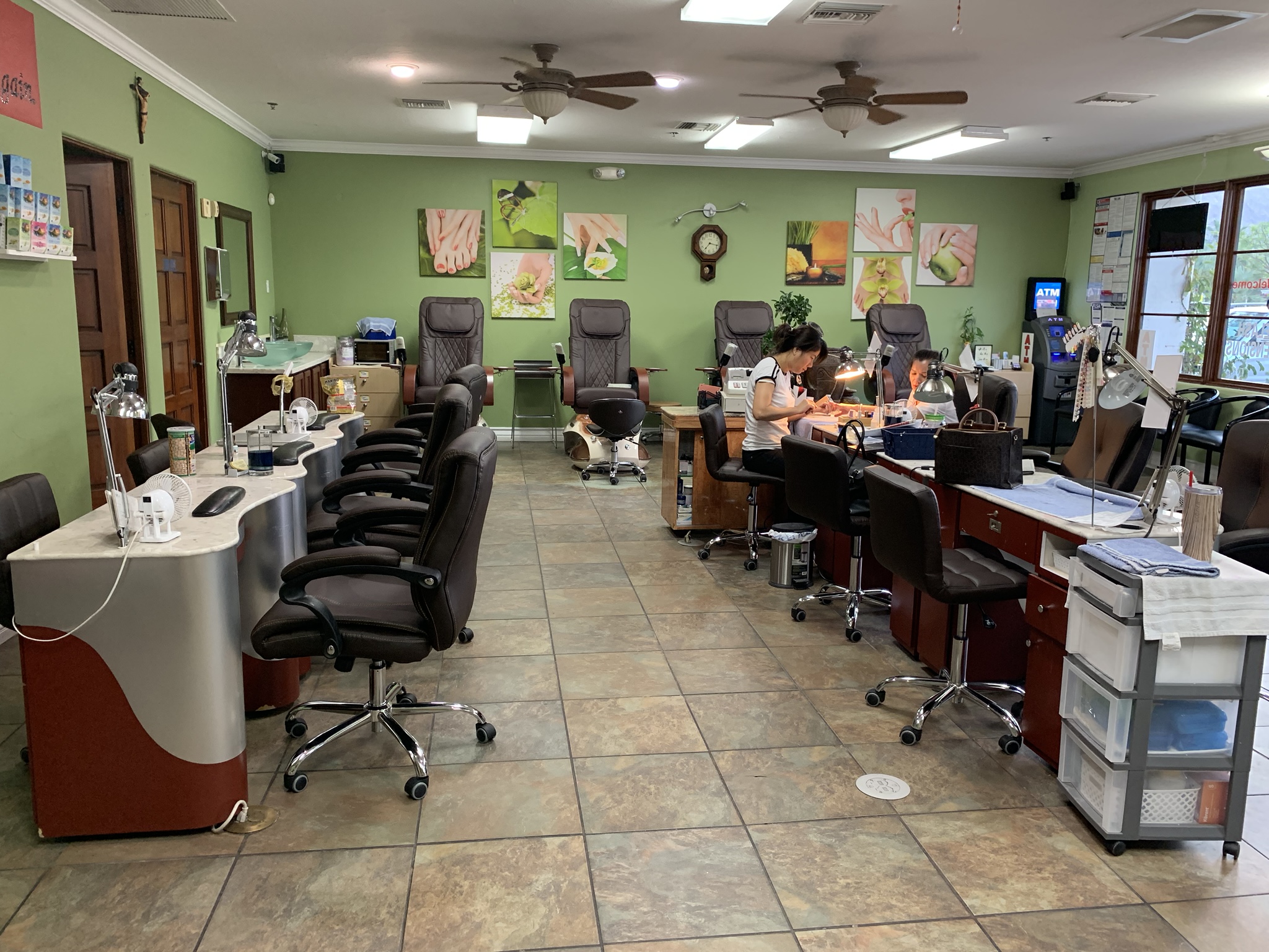Nails Salon