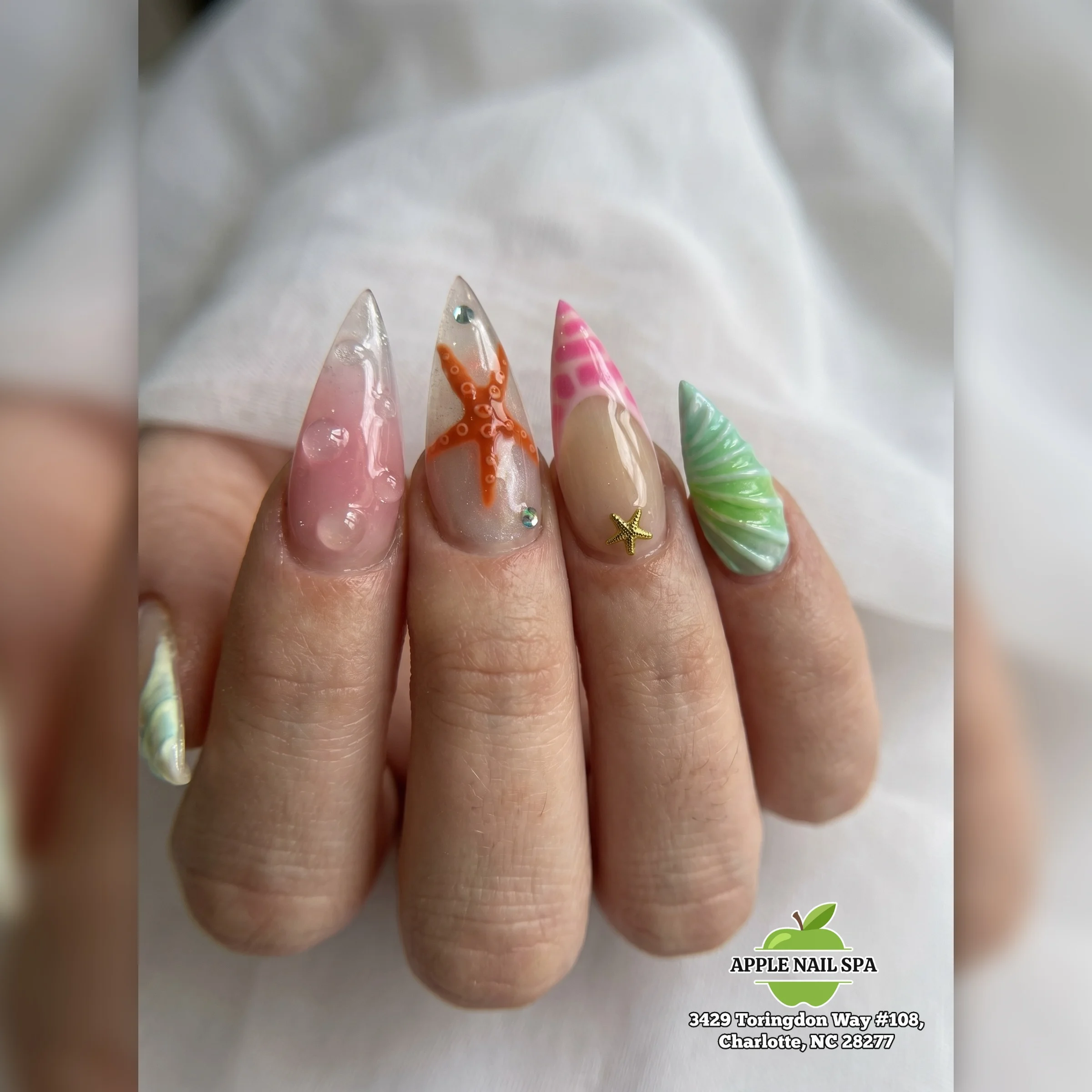 Apple Nail Spa