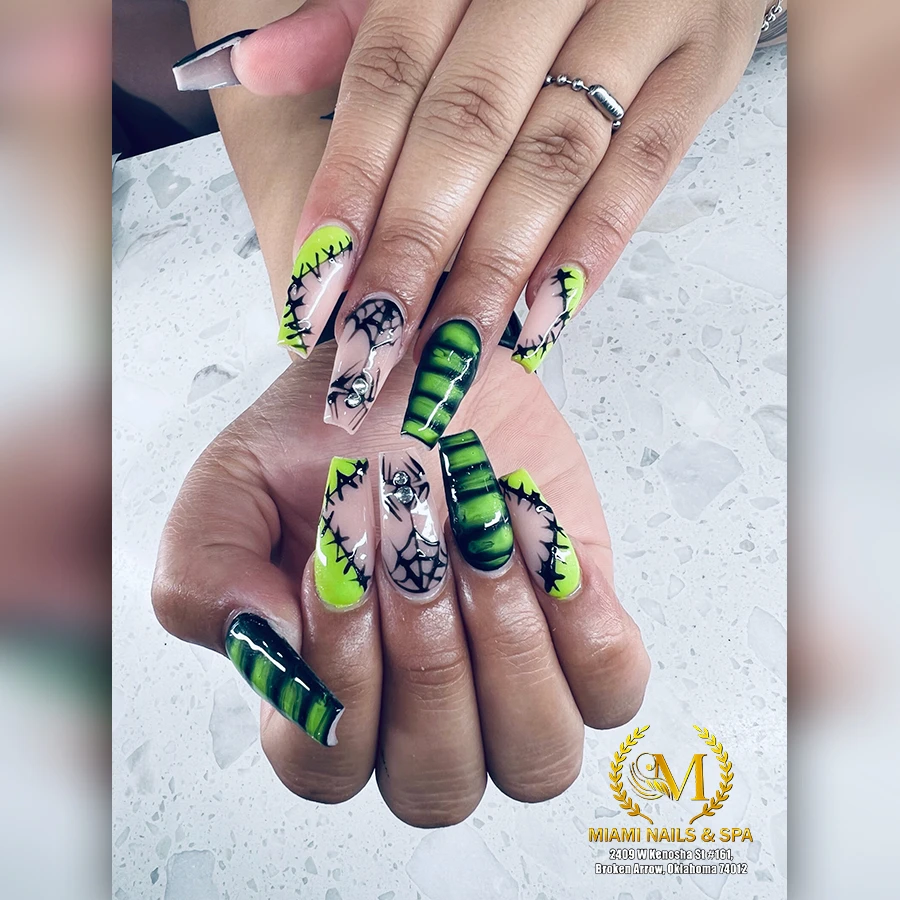 Halloween Nail Art Oct 22 2026
