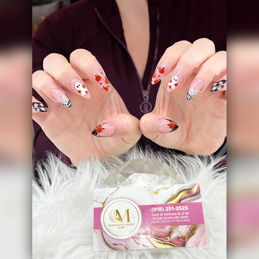 Halloween Nail Art Oct 22 2026