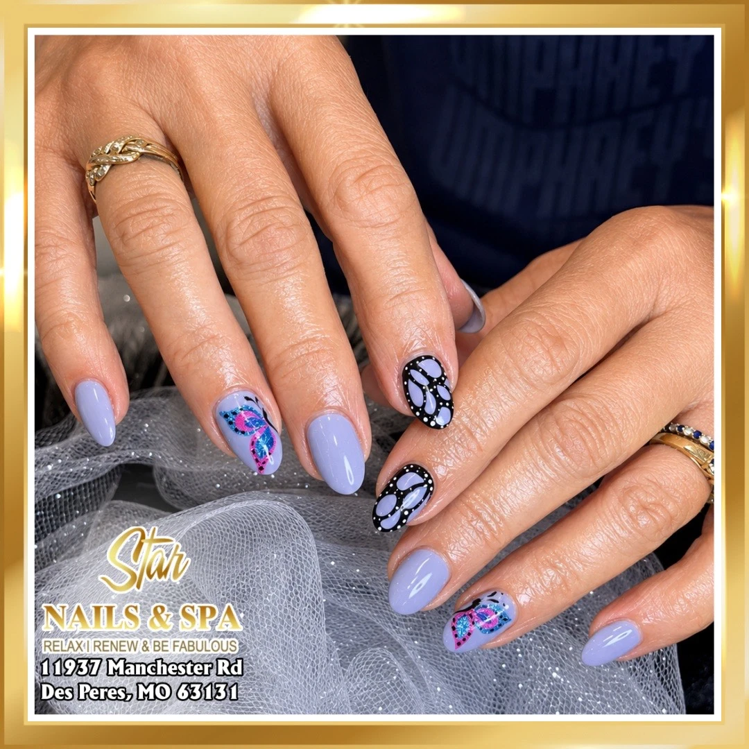 Trending August Nail Looks