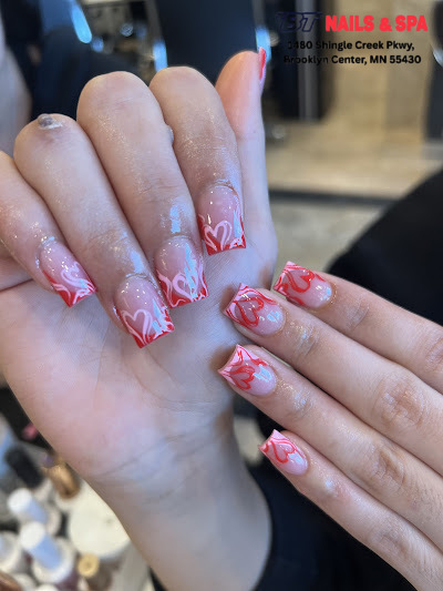 BT Nails & Spa