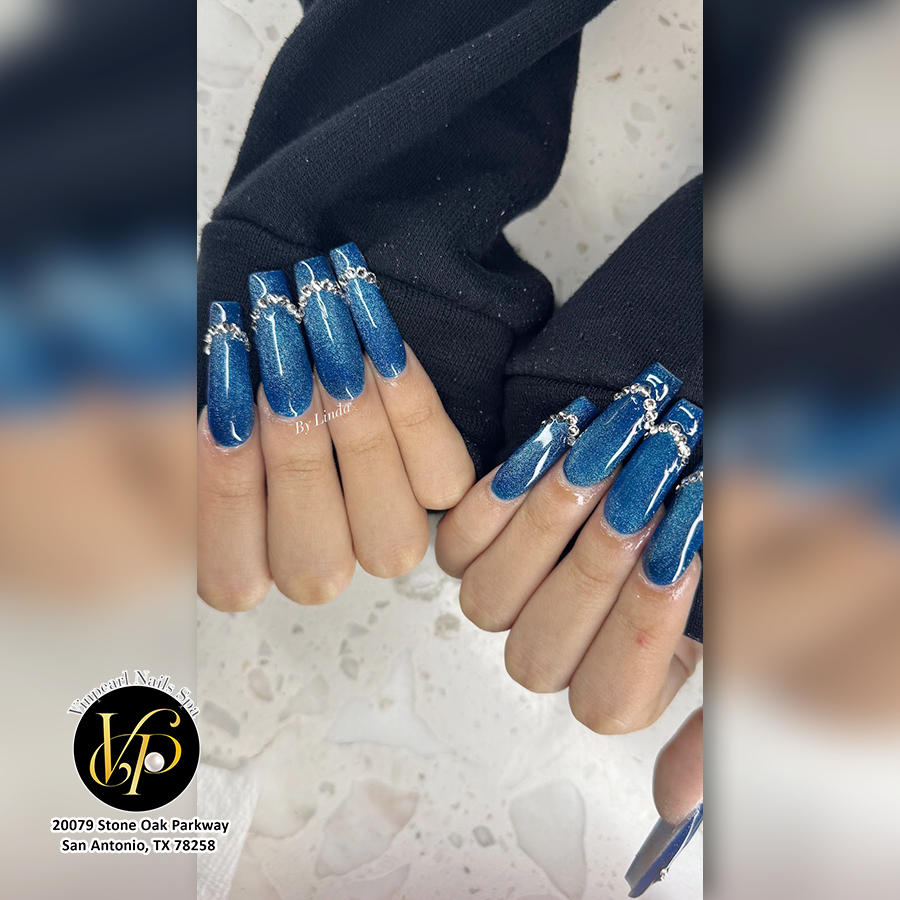 Trendy nail design