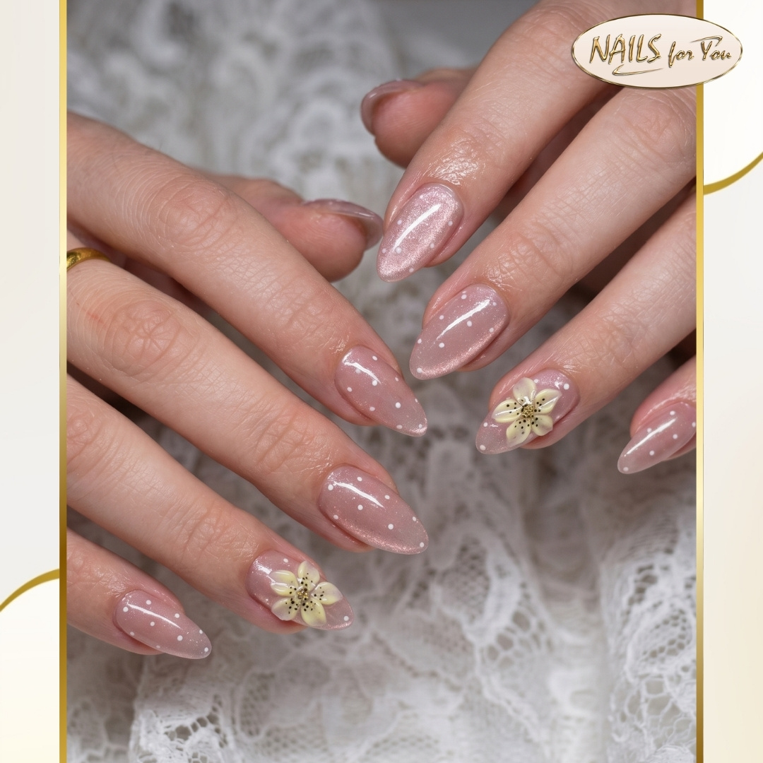 Trending and Luxury Nails Design