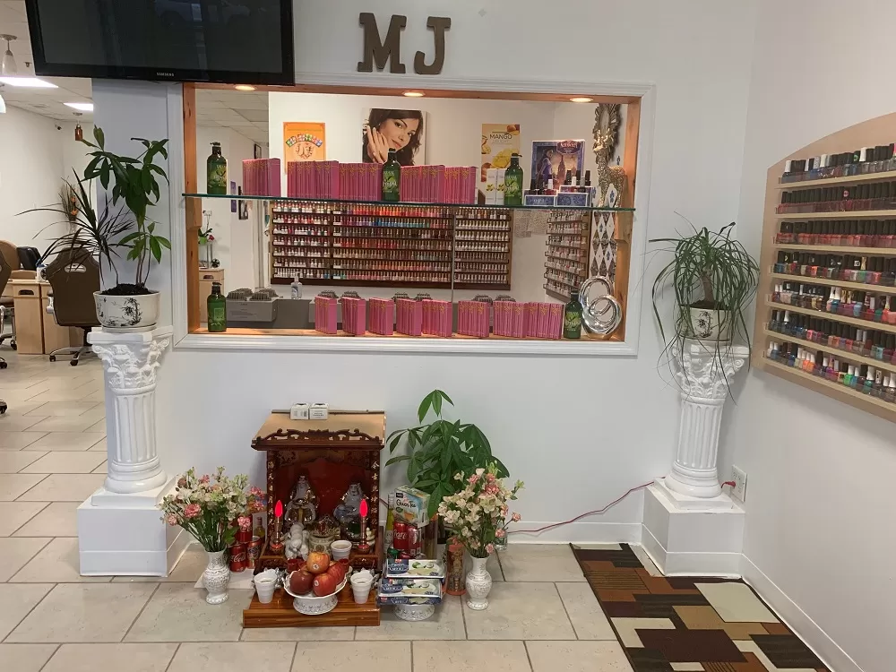 MJ NAILS & SPA Little Egg Harbor Township, NJ 08087