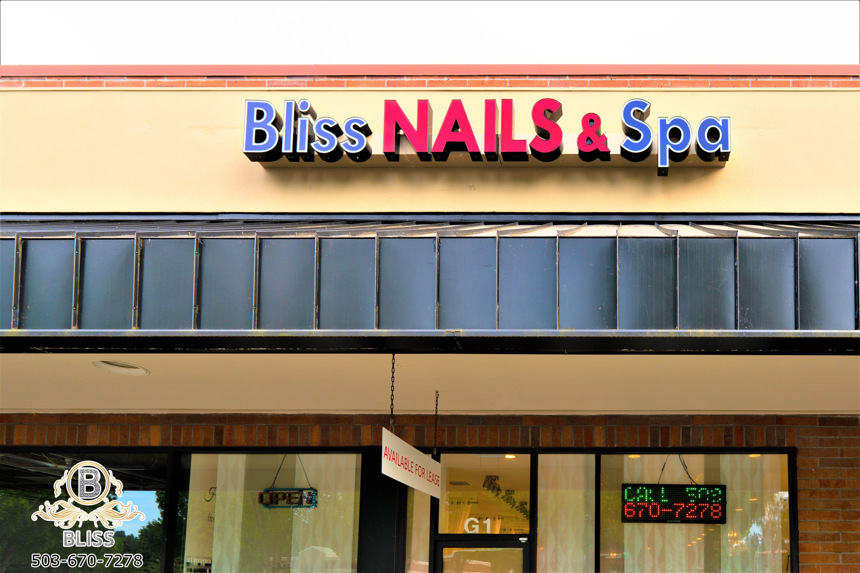 nails salon