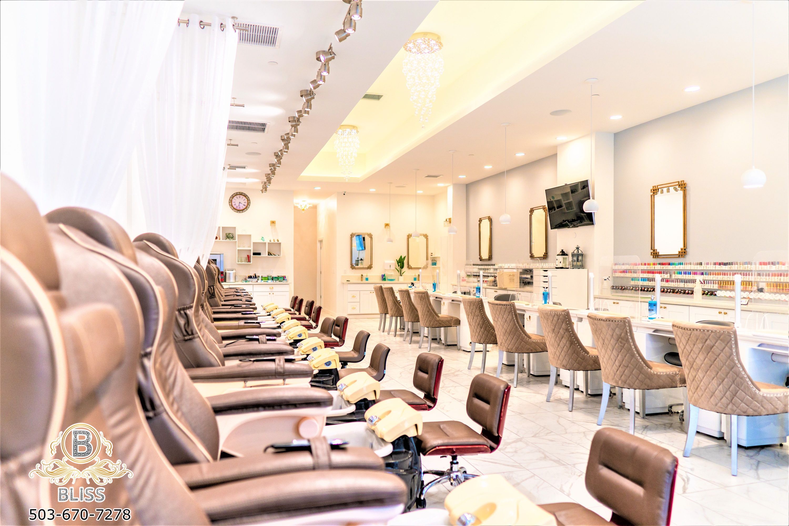 nails salon