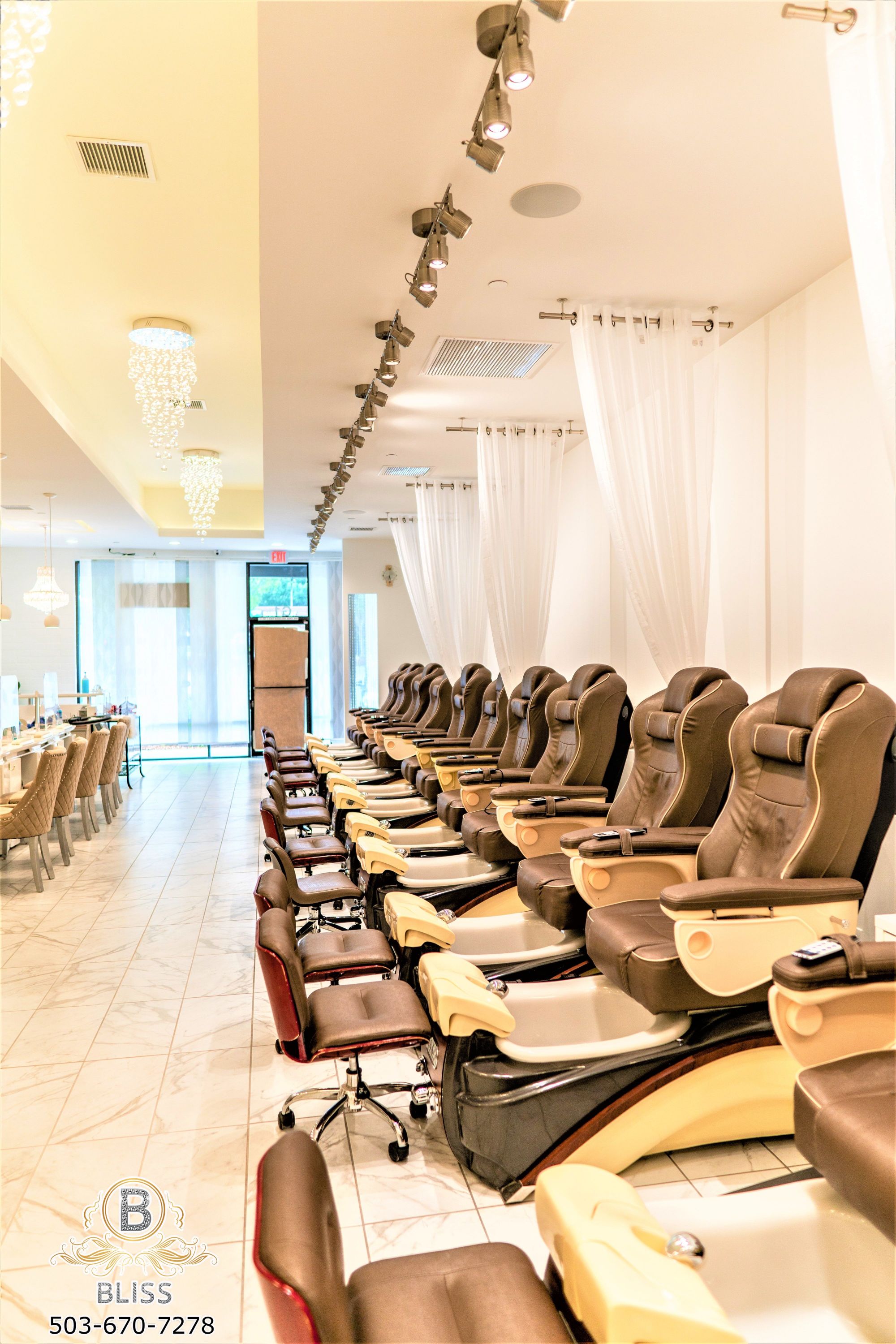 nails salon